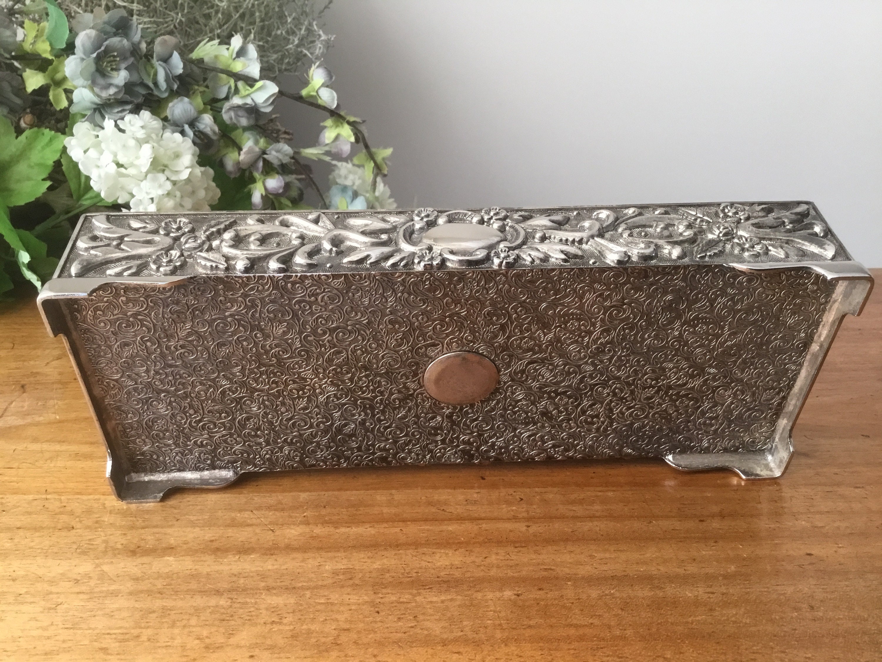Coffret Boite à bijoux Orfèvrerie Métal argenté décor
