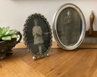 English Silver photo frames - 1st grade silver hallmarked - oval with decorative embossed edge or floral edge - for upright vertical photos