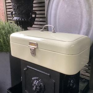Cream enamel bread box with gold trim - Cream Colored Bread Box with silver colored metal hinges and locks - kitchen decoration - Ca.1940