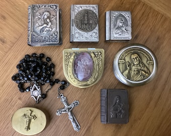 Old Rosary boxes in various shapes - old and vintage - gold-colored and silver-colored metal - for storing a rosary