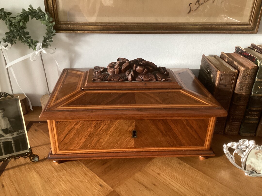 Beautifully Inlaid Wooden Box With Carvings of Roses on the Lid Storage ...