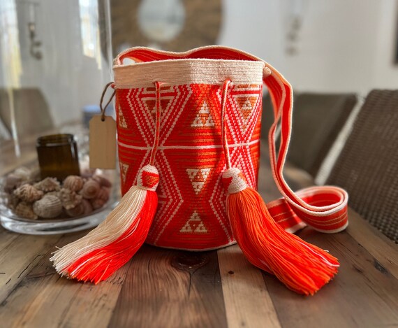 Off 2025 white mochila