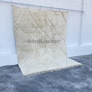 Handmade Beni Mrirt Wool Rug: Custom Moroccan Area Rug