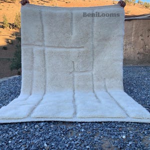 Handmade Moroccan Beni Ourain Rug - Off-White Wool, Plush Shag Carpet, Minimalist Berber Rug for Boho & Modern Home Decor