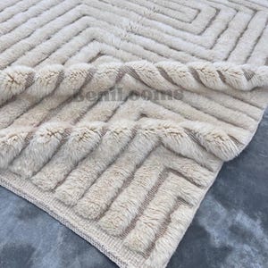 Handcrafted White Moroccan Berber Rug with Beige Lines - Custom Beni ourain Wool Mrirt Carpet