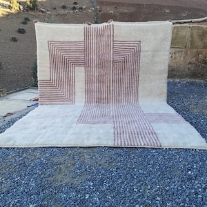 Handcrafted Moroccan Mrirt Wool Rug: Pink Abstract Beni Ourain Style