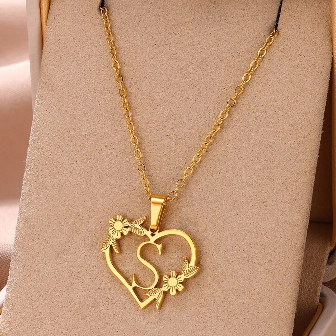 A-Z Letters Stainless Steel Jewelry Initials Heart Pendant A-Z Letters Stainless Steel Jewelry Initials Heart Pendant