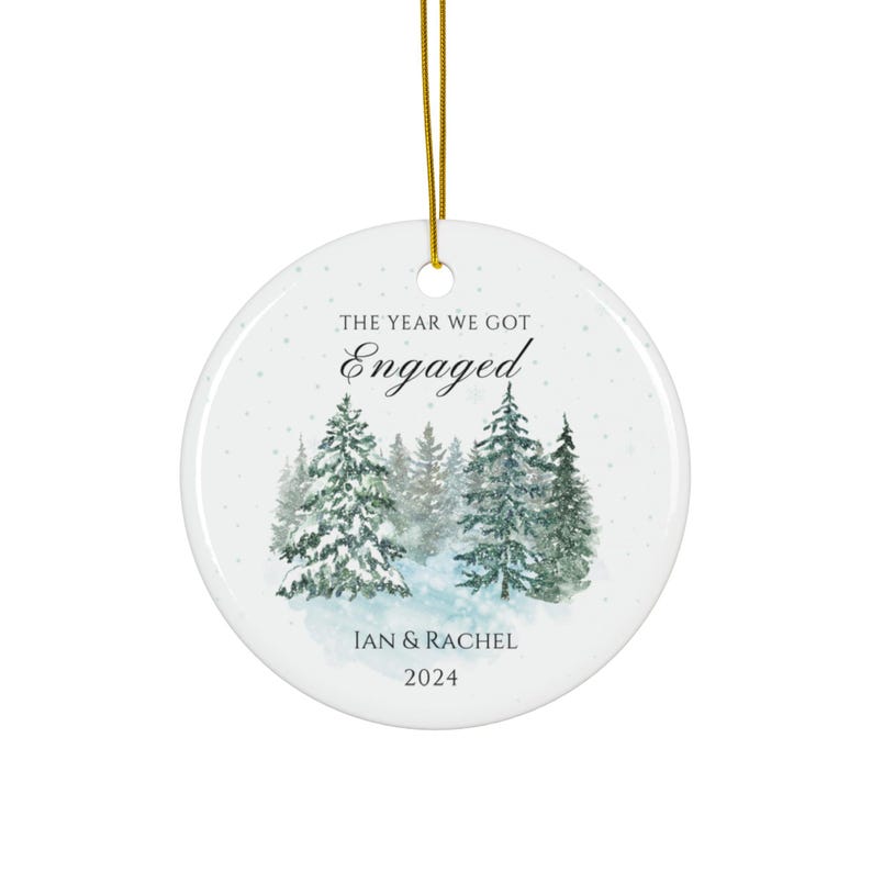 Adorno personalizado para compromiso, primera Navidad de los comprometidos, regalo para parejas imagen 3