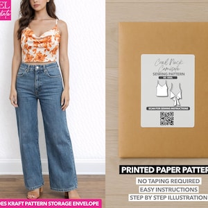 以下が含まれることがあります： 花柄キャミソールとブルージーンズを着た女性。 「Cowl Neck Camisole Sewing Pattern」と書かれたラベルが付いた茶色の紙のパターン封筒も表示されています。 パターンには、クラフトパターン収納封筒が含まれています。