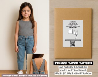 Op de afbeelding: Een set van drie keramische mokken met een gespikkelde, matte afwerking. De mokken zijn in de kleuren crème, grijs en zwart. Elke mok heeft een eenvoudig, minimalistisch ontwerp, geschikt voor koffie of thee.