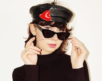 Leather Beret with Veil: Parisian Style Women's Hat
