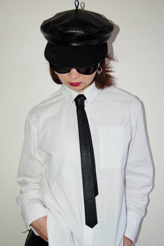 小物 Vintage leather narrow tie 小物 Vintage leather narrow tie Vintage unisex 1980s grey