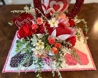 Valentines Place Mats, Quilted, Hearts, approximately 13 x 19 inches.. Placemats are sold individually and priced per each one.