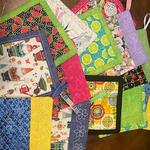 Pot Holders, Quilted, Embroidered, Square, 8x8.  Various designs and Colors