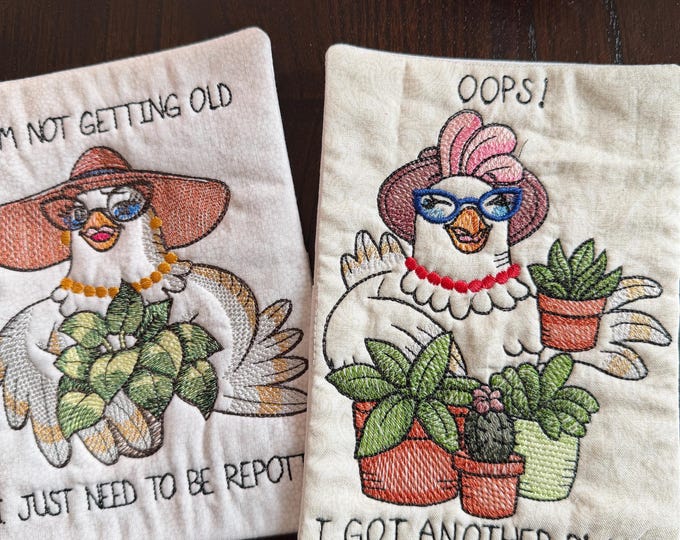 Betty Chicken Mug Rug/Coaster.  Embroidered.  Approx.  5 x 7 inches
