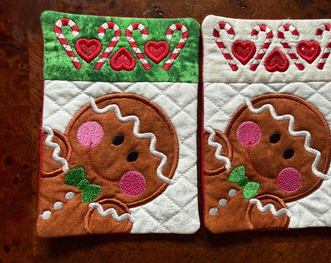 Gingerbread Mug Rug, Embroidered Christmas Coaster, Quilted Mug Mat 5 x 7 inches
