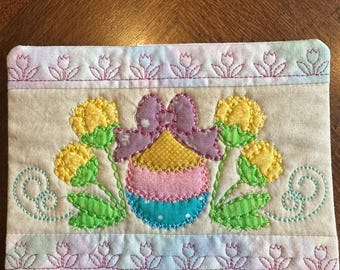Tulip and Egg Easter Mug Rug.  Approximately 5 x 7 inches.  Ready to Ship
