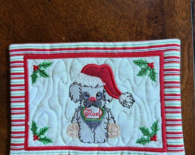 Puppy Christmas Mug Rug or Coaster. Embroidered and Quilted. 5 x 7 inches