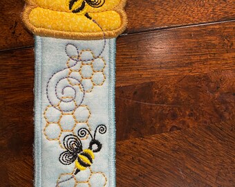 Flower and Bee Bookmarks, Corner Bookmarks, Quilted, Embroidered