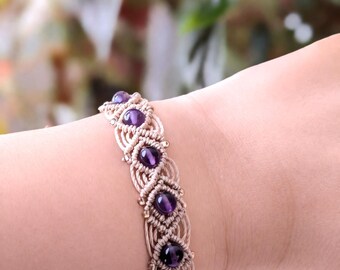 Bracelet Macramé Améthyste : Élégance et Sérénité au Poignet/ Cadeau Femme, Bijou Créateur,Pièce Unique