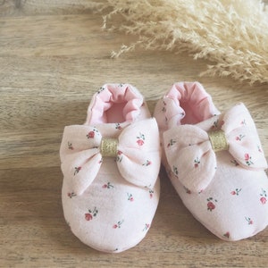 Baby booties in pink floral cotton gauze