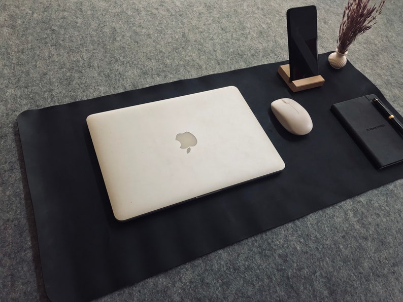 Free Personalized Genuine Leather Desk Mat / Desk Pad / | Etsy