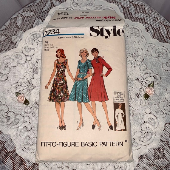 Style 1234 1970s Vintage Sewing Pattern Fit and Flare Dress | Etsy
