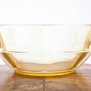 Vintage gelbe Glasschale
