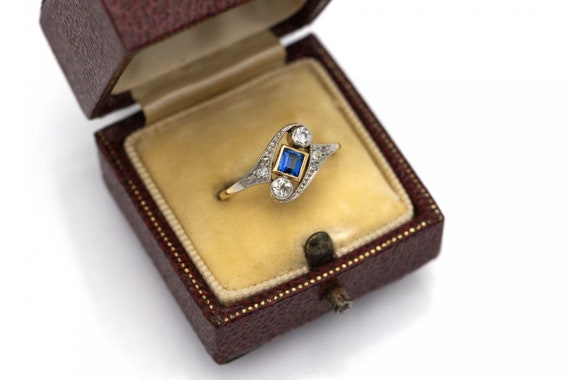 Antique gold ring with natural sapphire and diamo… - image 6