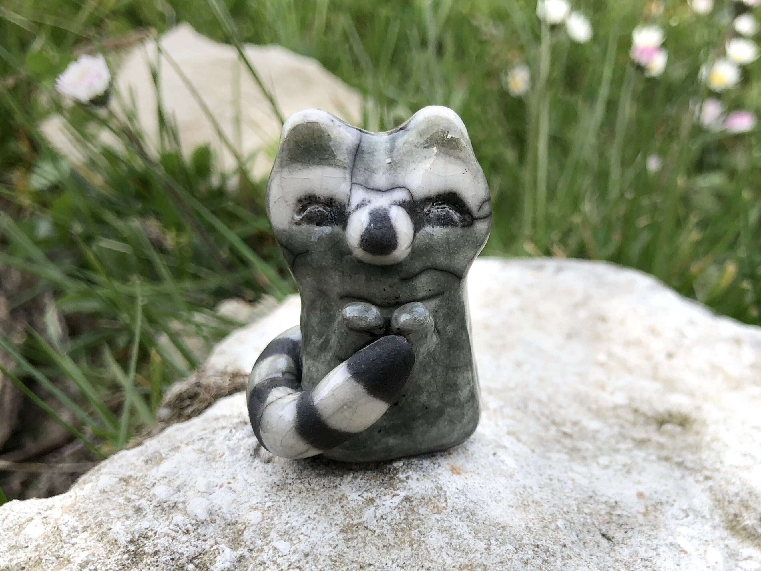 Calme Raton Laveur de La Forêt Ami Raku Sculpture | Shinto, Chamanisme, Païenne Méditation, Orientat