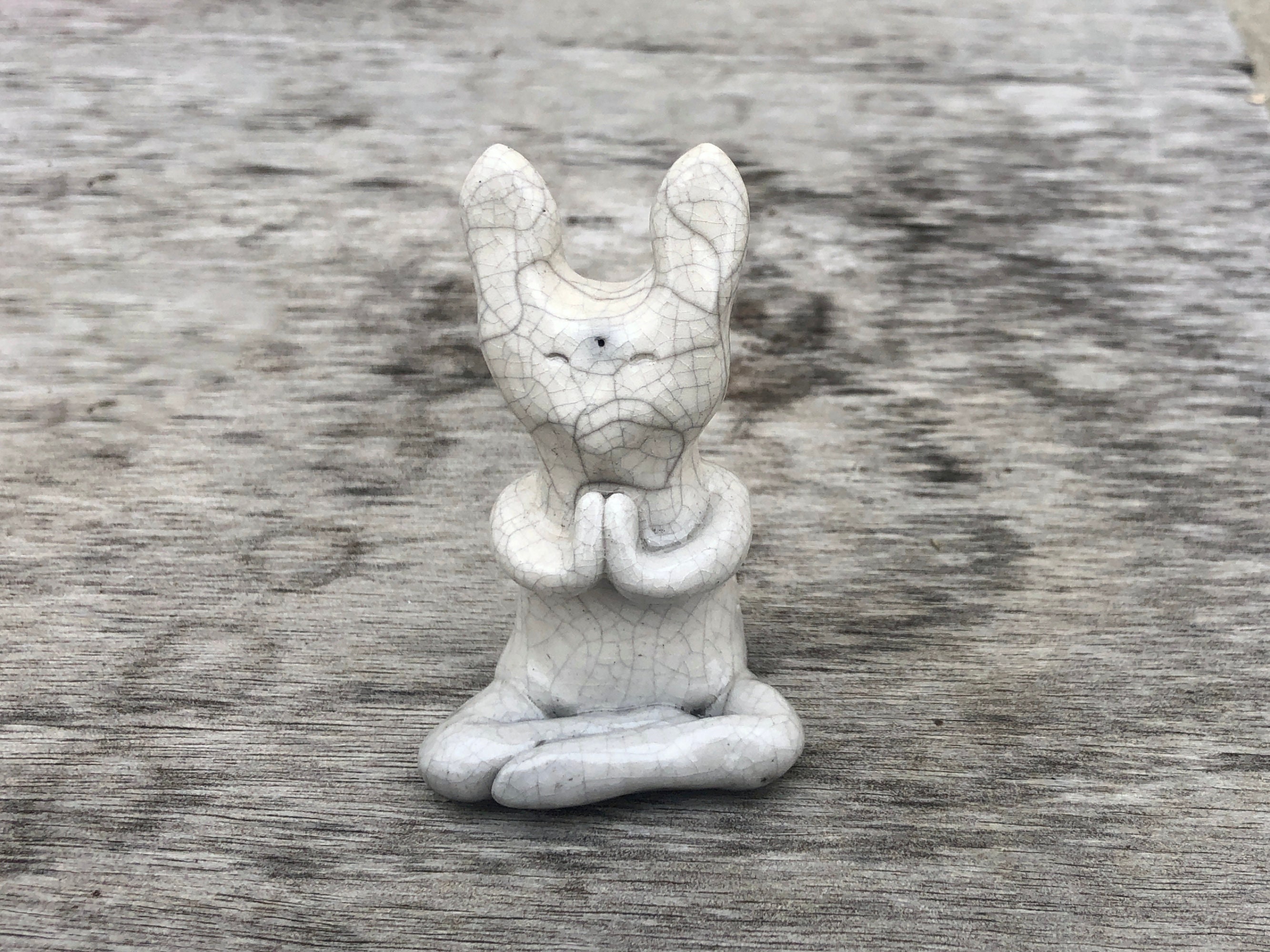 Déesse Du Lièvre Lapin en Prière | Méditation, Sanctuaire, Chamanisme, Païen, Shintoïsme Usagi Raku