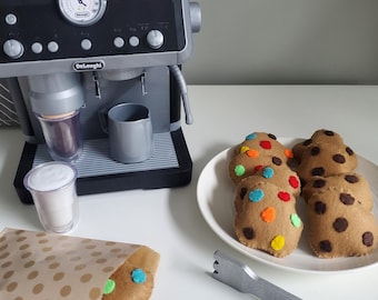 Felt Baked Cookies - Chocolate Chip and M&M