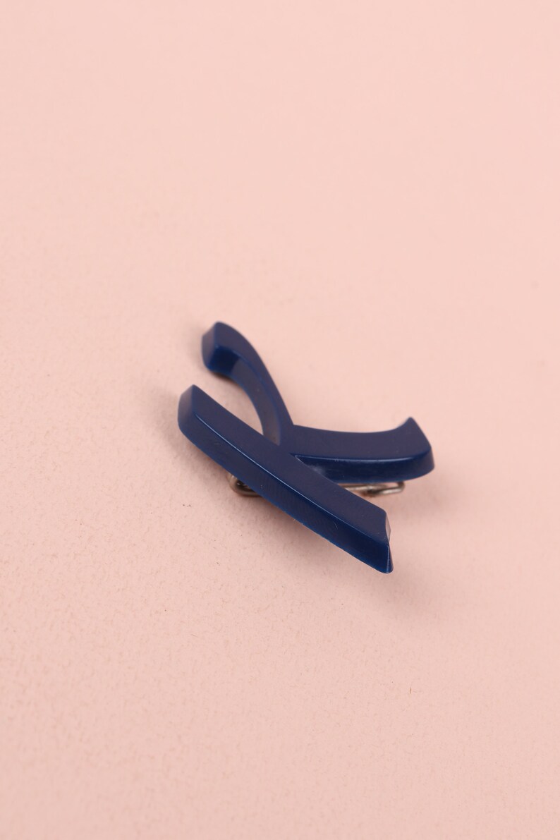Vtg 70s 80s Dark Blue Name Letter Initial /'K/' Brooch