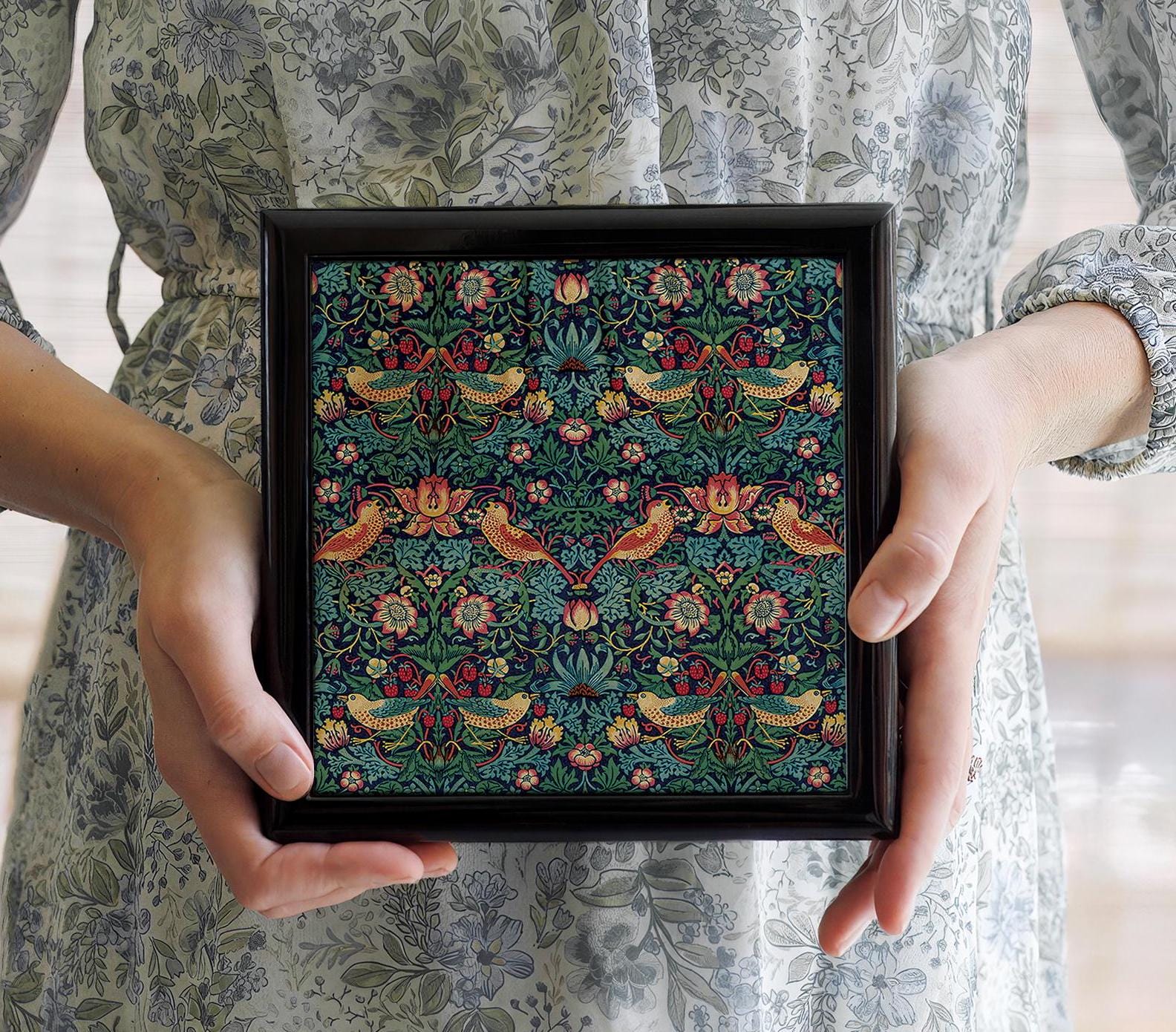 Personalized Wood Gift Box, Strawberry Thief, William Morris Artistic Decor, Jewelry Storage, Keepsake Case, Unique Gift Ideas for Christmas