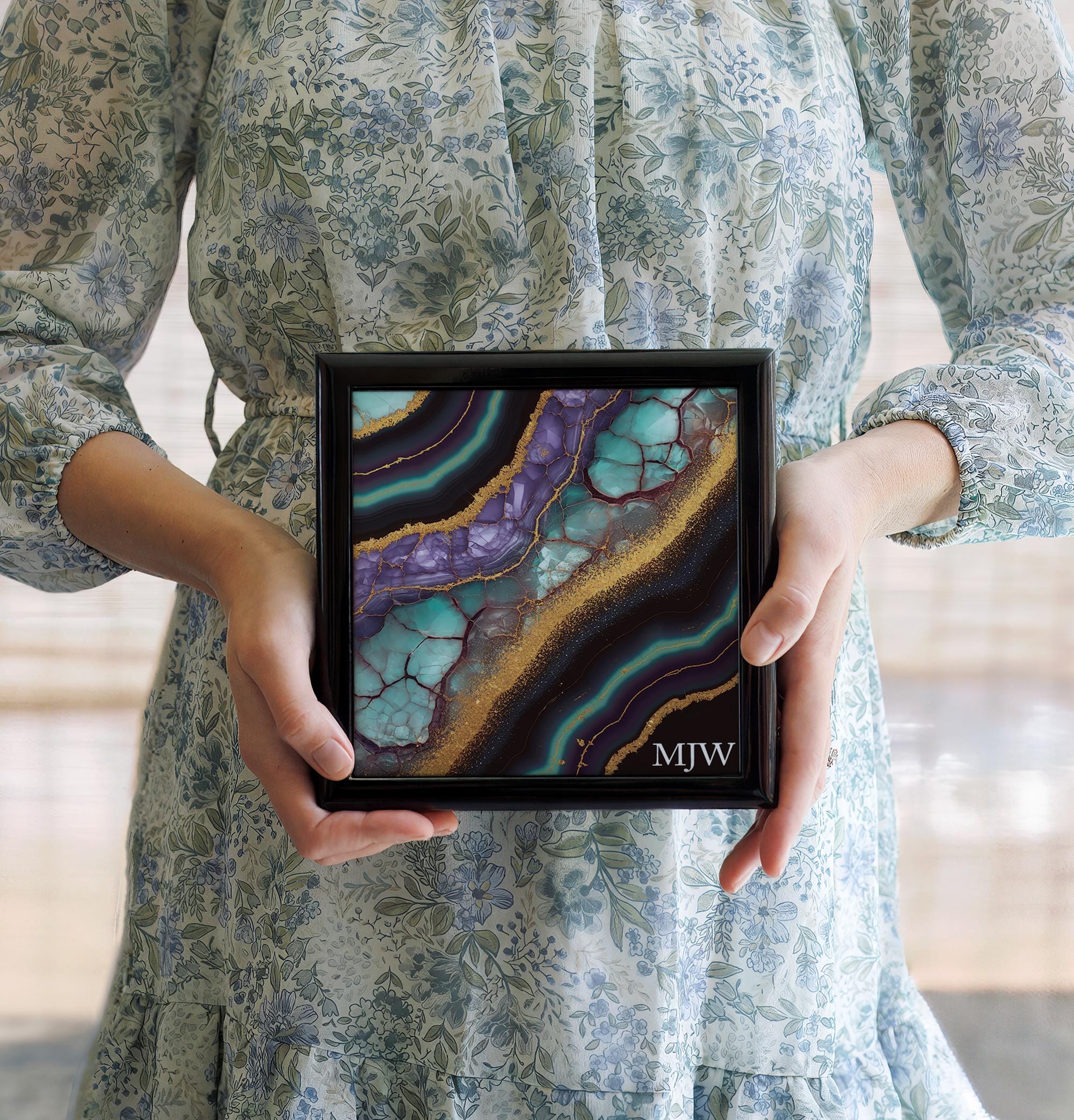 Personalized Geode inspired Monogram Keepsake Box, Ceramic Lid, Glossy Black Jewelry Box, Wooden Box, Beautiful Gorgeous Elegant Gift Idea