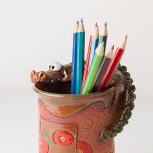 Handmade ceramic pen/pencil holder, crocodile design, pencil box with fun animals, Christmas gift for kids for organizing image 1