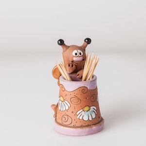 Ceramic toothpick or match holder, fun bee design, kitchen decor, toothpicks holder, housewarming gift, gift for bees lovers, christmas gift