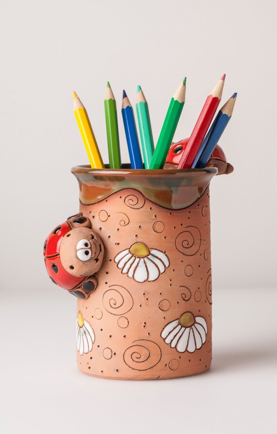 Handmade ceramic pen pencil holder ladybirds design pencil box with fun animals Christmas gift for kids for organizing