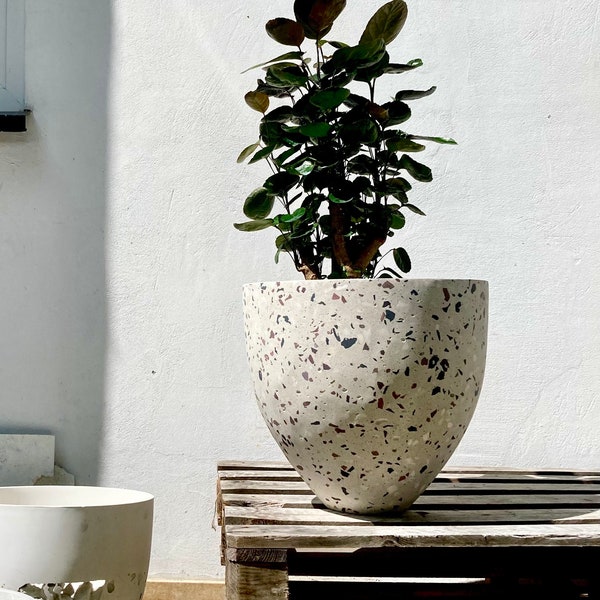 Indoor|Outdoor 16.54'' | 42cm Large Terrazzo planter Marble Concrete Round planter Pot Large 'Mocca' white cement