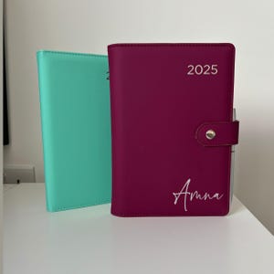 Rubrica personalizzata 2025 A5 WeektoView Premium Organizer Diario 2025 Diario rilegato in pelle PU riciclabile Regalo di Natale Babbo Natale segreto