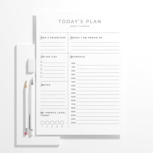 Puede incluir: Un planificador blanco minimalista con el texto "TODAY'S PLAN" y "MAKE IT HAPPEN". Incluye secciones para prioridades, lista de tareas, horario, notas y nivel de energía. Dos lápices y una goma de borrar están al lado.