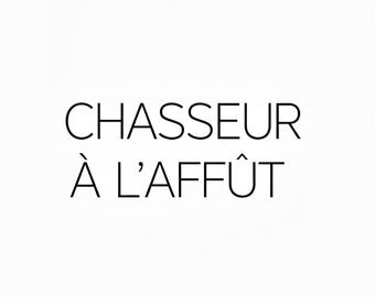 Spruchreif Planche à Petit-Déjeuner Bois De Hêtre Avec Gravure Laser - Cadeau Chasseur - Forme Tête De Cerf, 22,5 X 12,5 Cm, Certifié FSC