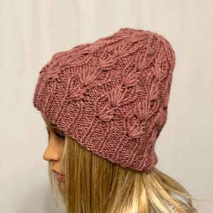 Hand-knitted alpaca wool hat. Women&#39;s hat knitted red. Knitted wool hat women apaka. Women&#39;s hat knitted from high-quality wool