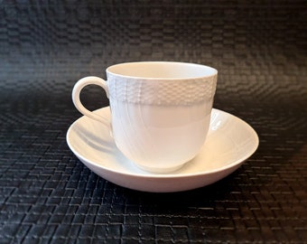 KPM Berlin Porcelain Neuosier White 2-piece place setting coffee tea cup with saucer