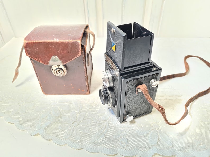 Voigtländer Brillant Analog Camera Anastigmat-Skopar 1:4.5 F-7.5 cm with Leather Bag Old Photography 1930s 40s Germany image 3