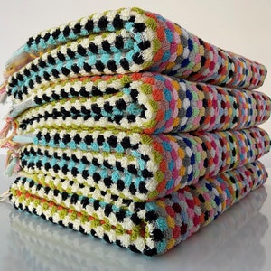 Multicolor bath towels sale