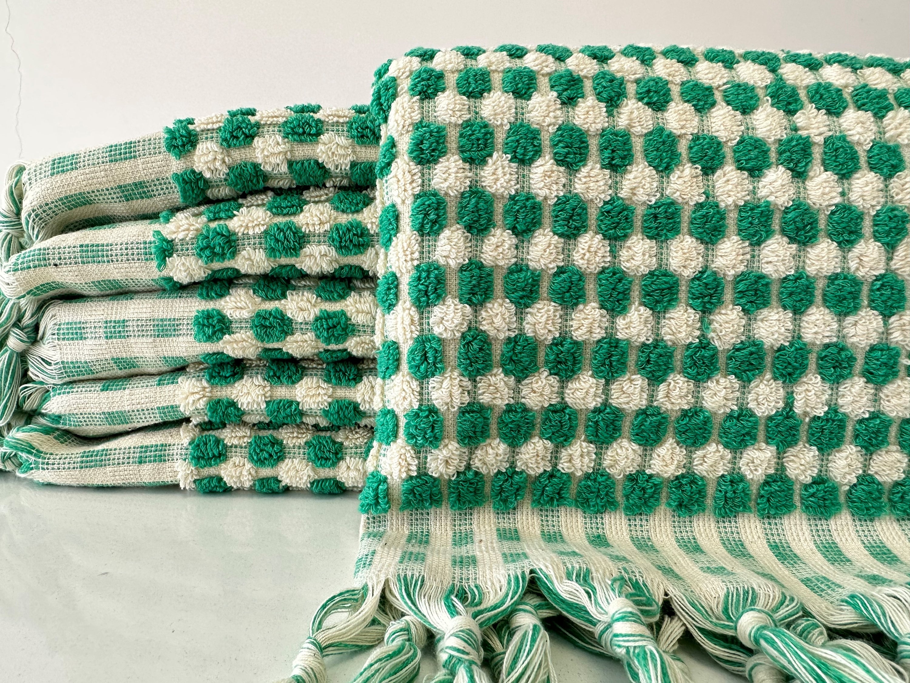 Emerald green hand towels hotsell