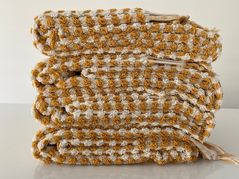 BALI TOWEL ANTHRACITE/MUSTARD main image 0
