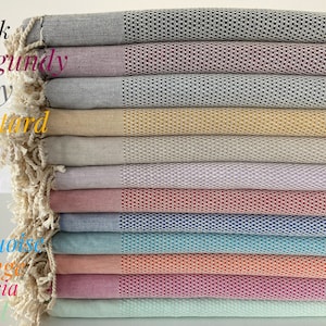 Personalisiertes türkisches Strandtuch, Brautjungferngeschenk, personalisiertes Handtuch, Bachelorette Favor, Hochzeitsgeschenk, Strandwurf, schnell trocknendes Handtuch