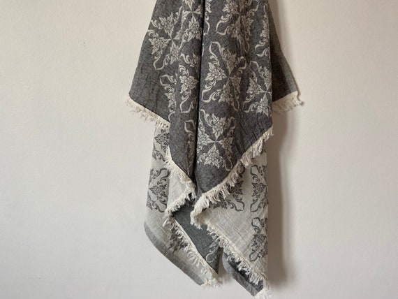 Boho Turkish Beach Towel, Organic Cotton Peshtemal, Quick Dry Shawl
